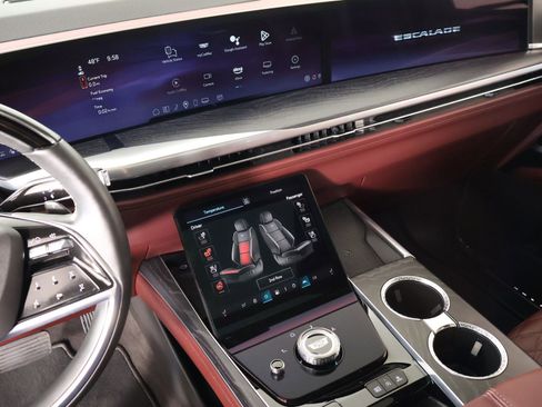 Certified 2025 Cadillac Escalade Premium Luxury w/ Touring Package image 7