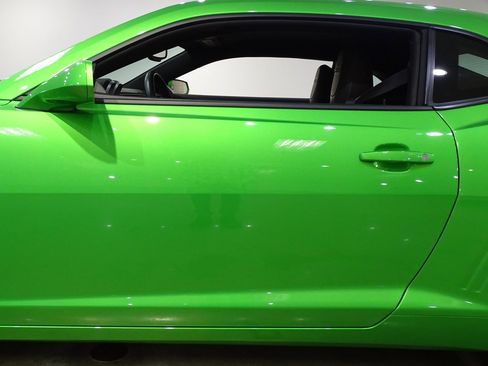 Used 2011 Chevrolet Camaro SS image 30