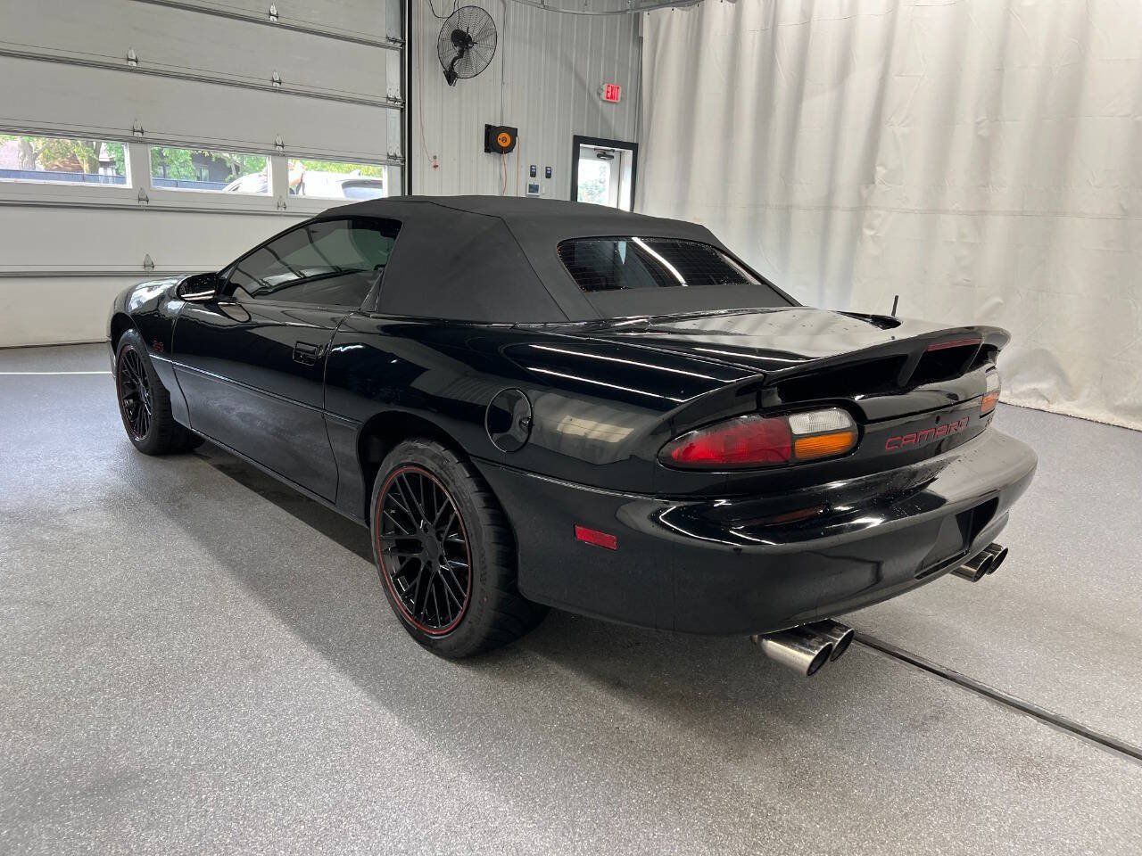 Used 1999 Chevrolet Camaro Z28 RWD image 6