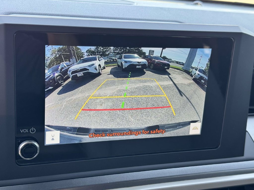 Certified 2025 Toyota Tacoma TRD Sport AWD/4WD image 4