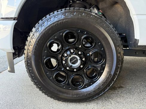 Used 2026 Ford F350 Lariat w/ Black Appearance Package AWD/4WD image 20