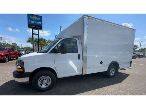 New 2025 Chevrolet Express 3500 Work Van w/ Power Convenience Package image 6