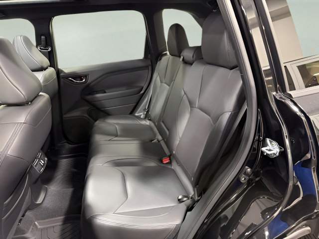 Used 2025 Subaru Forester Limited w/ Popular Package #2 AWD/4WD image 31