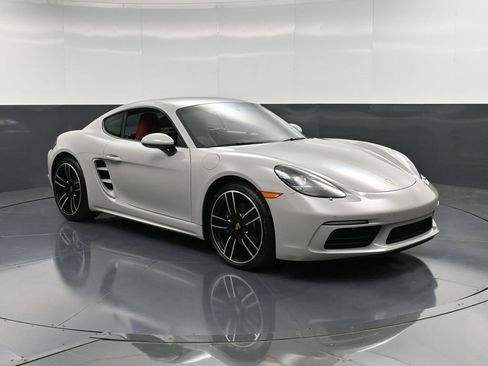 New 2025 Porsche 718 Cayman image 10