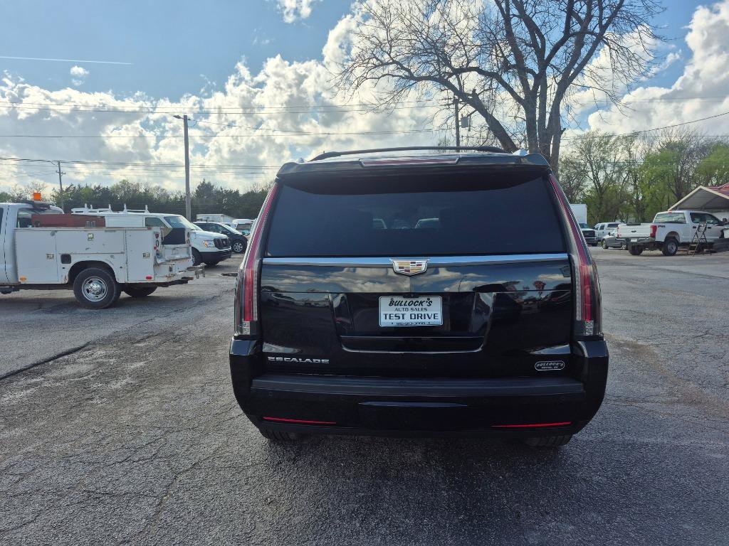 Used 2018 Cadillac Escalade Luxury AWD/4WD image 5