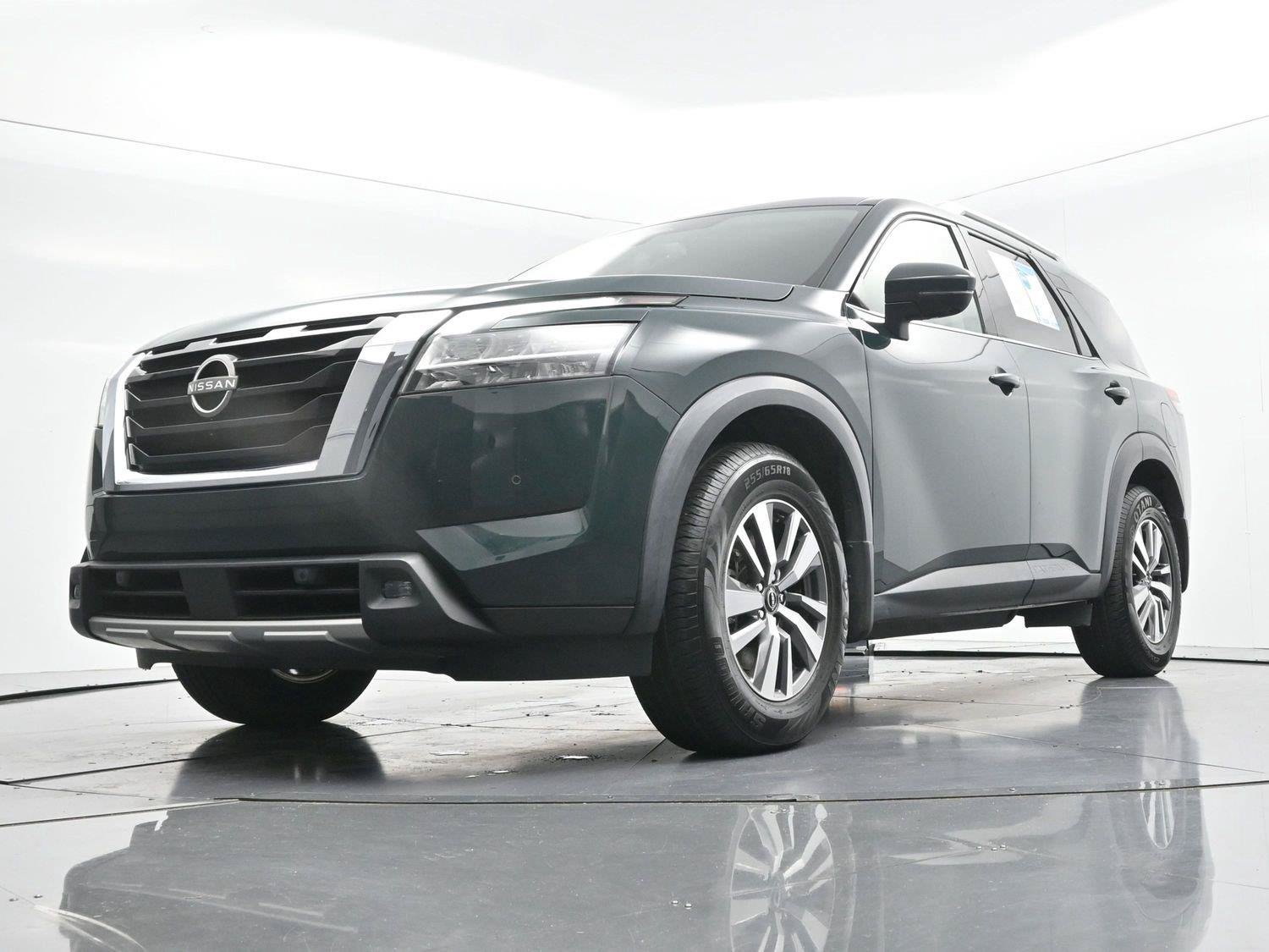 Used 2022 Nissan Pathfinder SL w/ Cargo Package AWD/4WD image 53