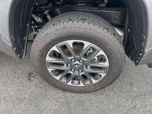 New 2025 Toyota Tundra Limited image 11
