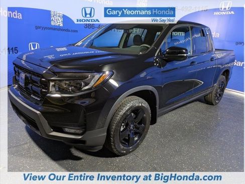 Used 2025 Honda Ridgeline Black Edition image 11