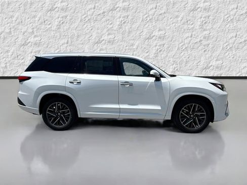 New 2026 Lexus TX 350 AWD image 2