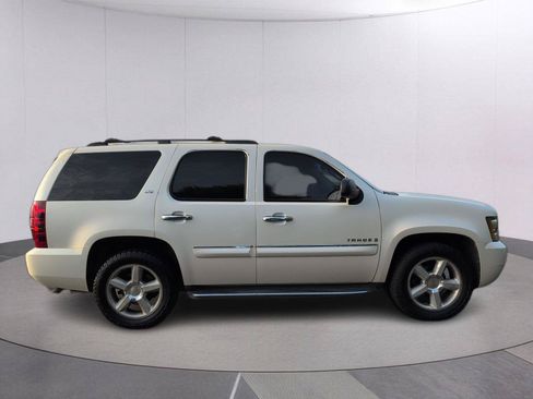 Used 2008 Chevrolet Tahoe LTZ w/ LTZ Preferred Equipment Group RWD image 6