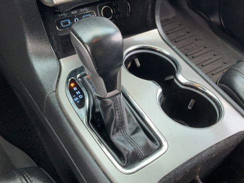 Used 2022 Jeep Grand Cherokee Limited RWD image 18