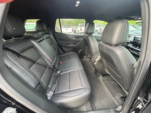 New 2026 Chevrolet Equinox LT w/ Convenience Package II FWD image 22