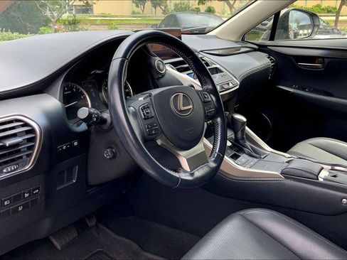 Used 2018 Lexus NX 300 FWD image 14
