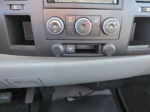Used 2011 GMC Sierra 1500 W/T RWD image 18