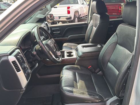 Used 2018 GMC Sierra 1500 SLT AWD/4WD image 9