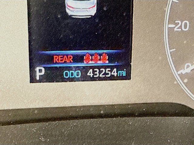 Certified 2025 Toyota Corolla LE FWD image 14