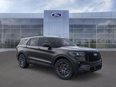 New 2026 Ford Explorer ST-Line w/ ST-Line Street Pack image 7