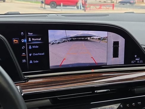 Used 2024 Cadillac Escalade Premium Luxury RWD image 25