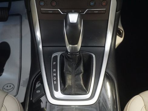 Used 2018 Ford Edge Titanium w/ Equipment Group 301A FWD image 35