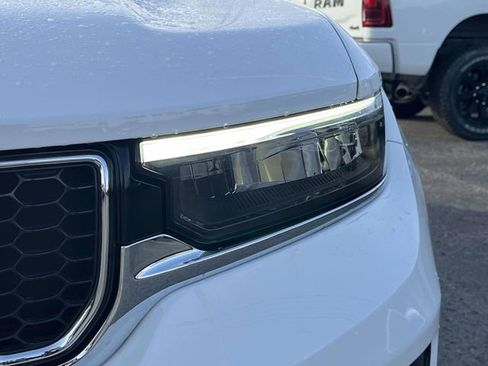 Used 2021 Jeep Grand Cherokee L Overland w/ Luxury Tech Group IV image 9