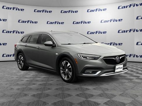 Used 2019 Buick Regal Essence w/ Driver Confidence Package I image 8