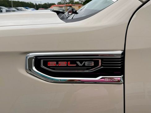 New 2026 GMC Sierra 1500 Denali w/ Denali Reserve Package AWD/4WD image 7