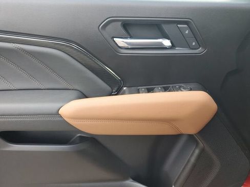 New 2026 GMC Canyon AT4 AWD/4WD image 17