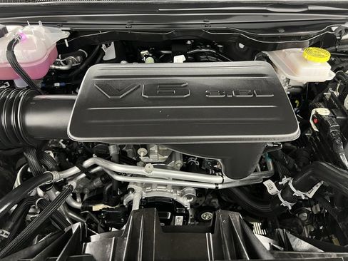 Used 2025 RAM 1500 Big Horn image 37