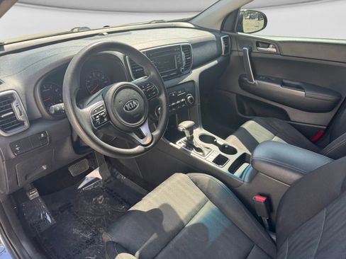 Used 2019 Kia Sportage LX image 16