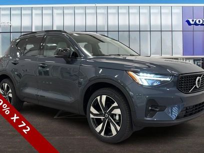 New 2026 Volvo XC40 B4 Plus w/ Climate Package