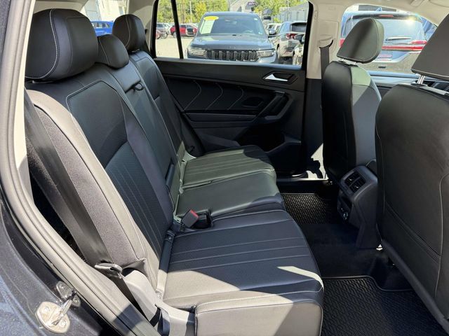 Used 2024 Volkswagen Tiguan Wolfsburg Edition AWD/4WD image 11