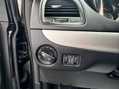 Used 2019 Dodge Grand Caravan GT image 22