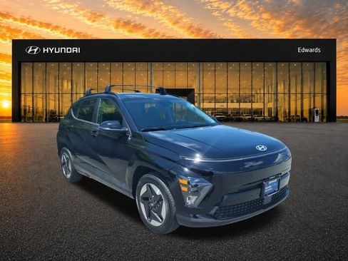 Certified 2024 Hyundai Kona SEL FWD image 5