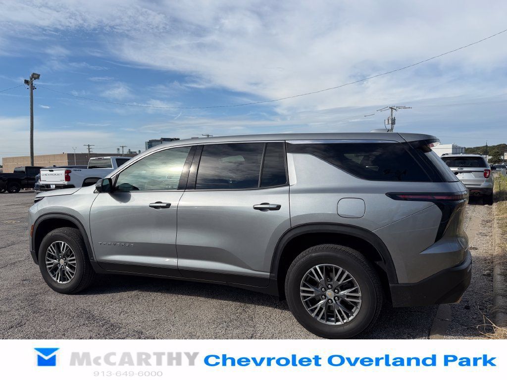 Used 2024 Chevrolet Traverse LS w/ LPO, Floor Liner Package FWD image 7