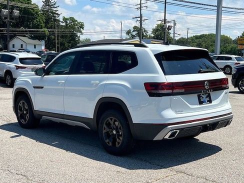 New 2026 Volkswagen Atlas Peak Edition image 6