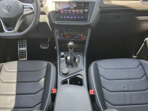 Used 2023 Volkswagen Tiguan SEL R-Line AWD/4WD image 18