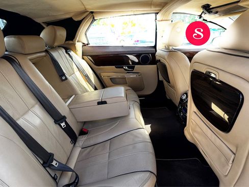 Used 2011 Jaguar XJ L RWD image 22