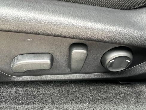 Certified 2025 Subaru Crosstrek 2.5i Limited w/ Crosstrek Mirror Package image 19