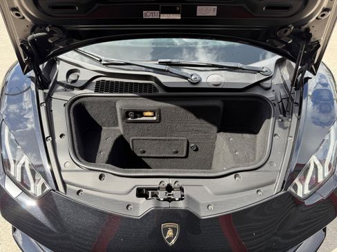 Used 2016 Lamborghini Huracan LP 610-4 image 21