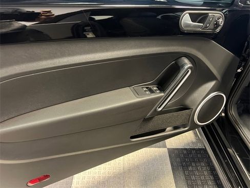 Used 2015 Volkswagen Beetle 1.8T image 7