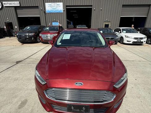 Used 2016 Ford Fusion SE w/ Equipment Group 201A image 8