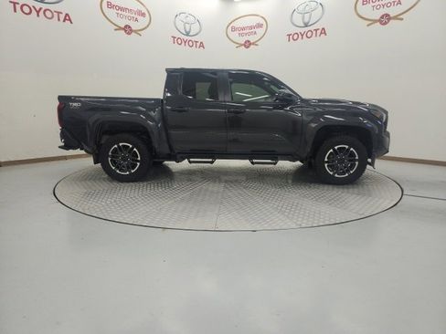 Used 2024 Toyota Tacoma TRD Sport image 3