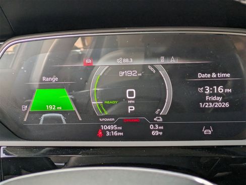 Used 2024 Audi Q8 e-tron Premium image 12