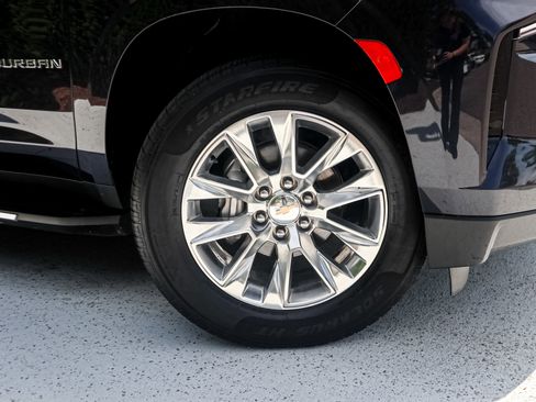 Used 2023 Chevrolet Suburban Premier AWD/4WD image 13