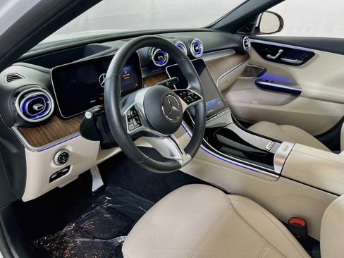 Used 2022 Mercedes-Benz C 300 4MATIC Sedan image 9