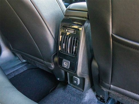 New 2026 Jeep Compass Latitude image 21