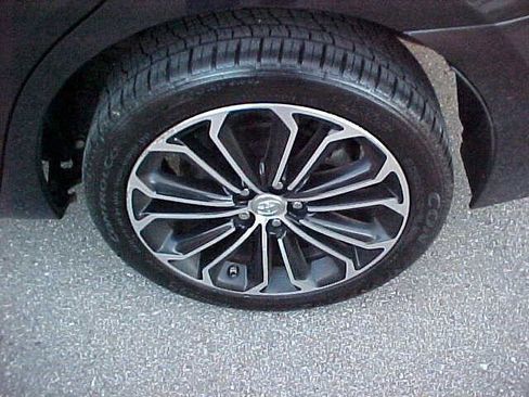 Used 2015 Toyota Corolla S image 9