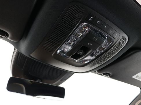 Used 2025 Mercedes-Benz GLS 450 4MATIC image 56