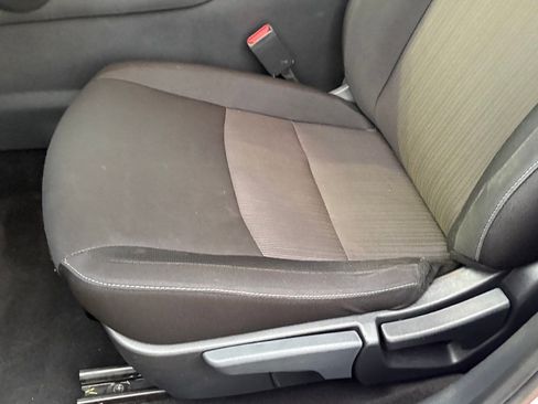 Certified 2025 Nissan Sentra SV image 31