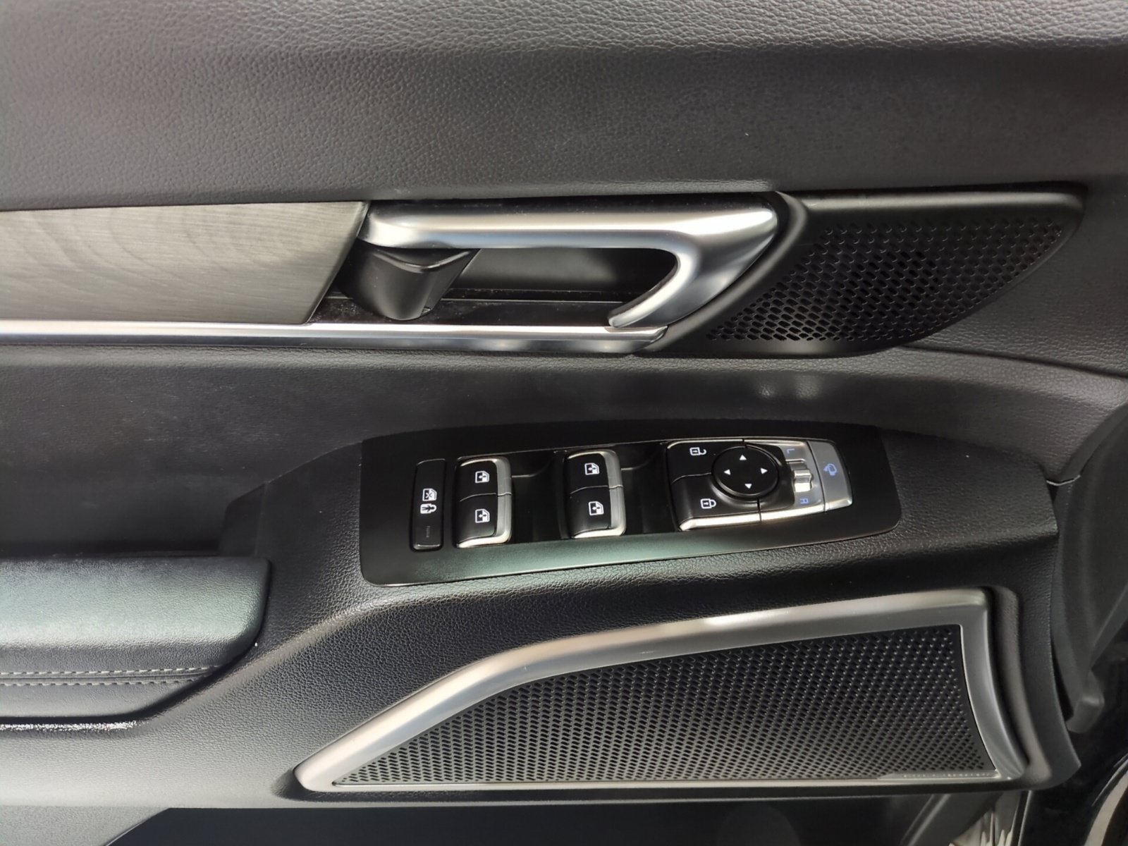 Used 2024 Kia Telluride EX X-Line AWD/4WD image 20